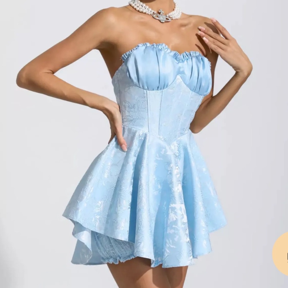 Too small on me. Fit like XS but listed as small